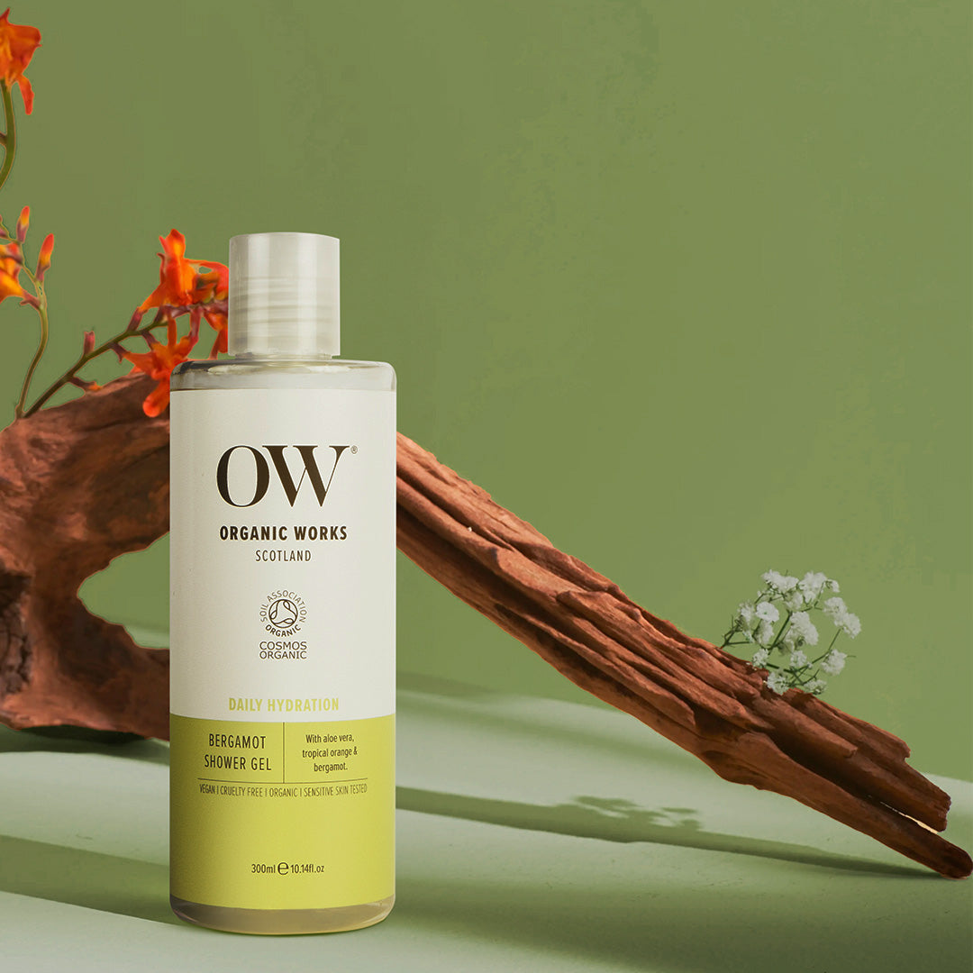 files/BERGAMOT_SHOWER_GEL_30c3d218-4118-4c3a-b88f-1b4f2502f690.jpg